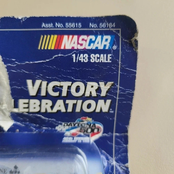 NASCAR Dale Earnhardt Daytona 500 Goodwrench Feb 15, 1998 1:43 Damaged Box - Picture 5 of 8